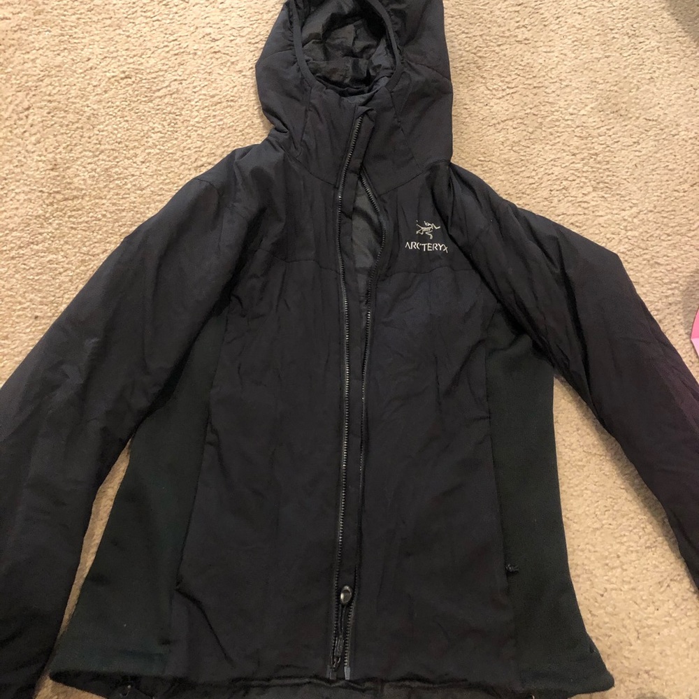 Women’s Arcteryx Atom LT insulated Hoodie small